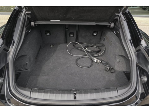 Porsche Taycan Sport Turismo 476pk Performance Plus 93kwh Panoramadak Luchtvering Bose Warmtepomp Sport chrono 20" LMV