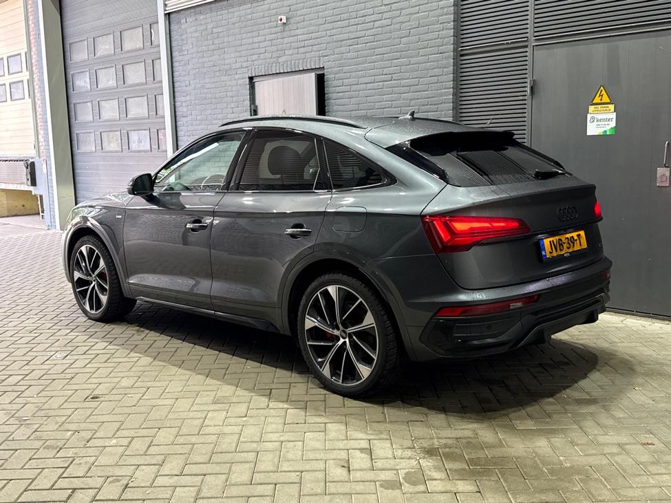 Audi Q5 Sportback 55 TFSI e S edition | Luchtvering | Panoramadak | Head-Up | Camera | Keyless | Matrix LED | 21 Inch