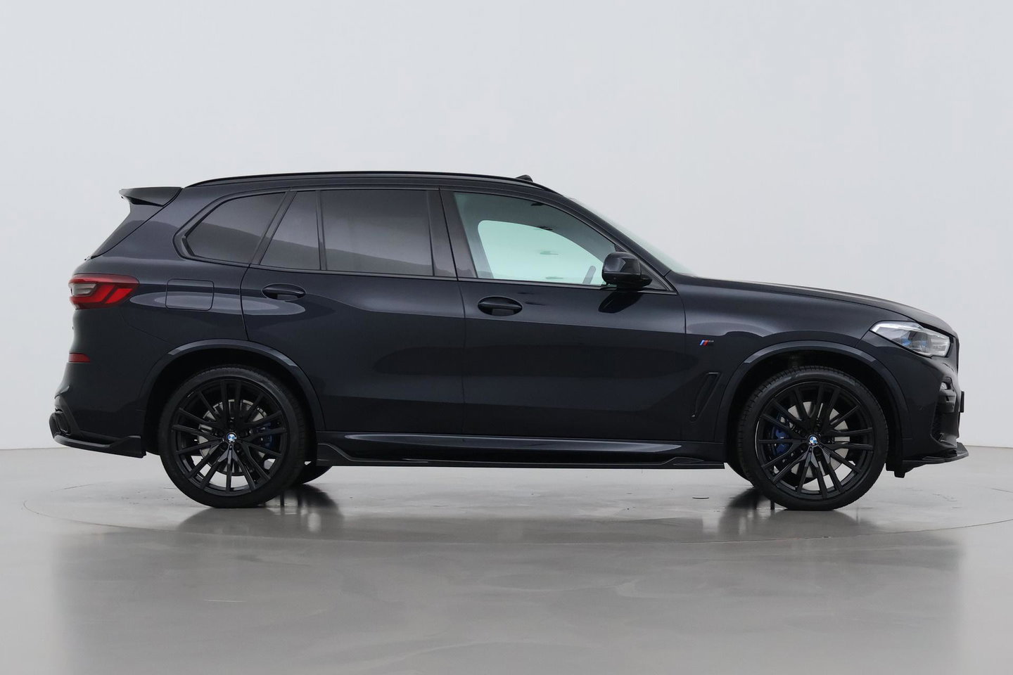 BMW X5 xDrive45e High Executive | Luchtvering | Harman/Kardon | Panoramadak | Head-Up | Trekhaak | 360° Camera | Laser LED | Comfortstoelen | 22 Inch