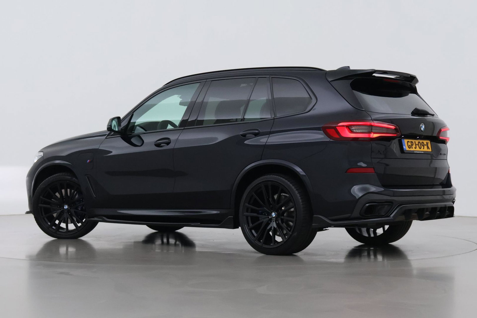 BMW X5 xDrive45e High Executive | Luchtvering | Harman/Kardon | Panoramadak | Head-Up | Trekhaak | 360° Camera | Laser LED | Comfortstoelen | 22 Inch