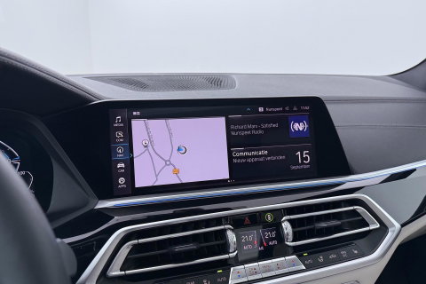 BMW X5 xDrive45e High Executive | Luchtvering | Harman/Kardon | Panoramadak | Head-Up | Trekhaak | 360° Camera | Laser LED | Comfortstoelen | 22 Inch