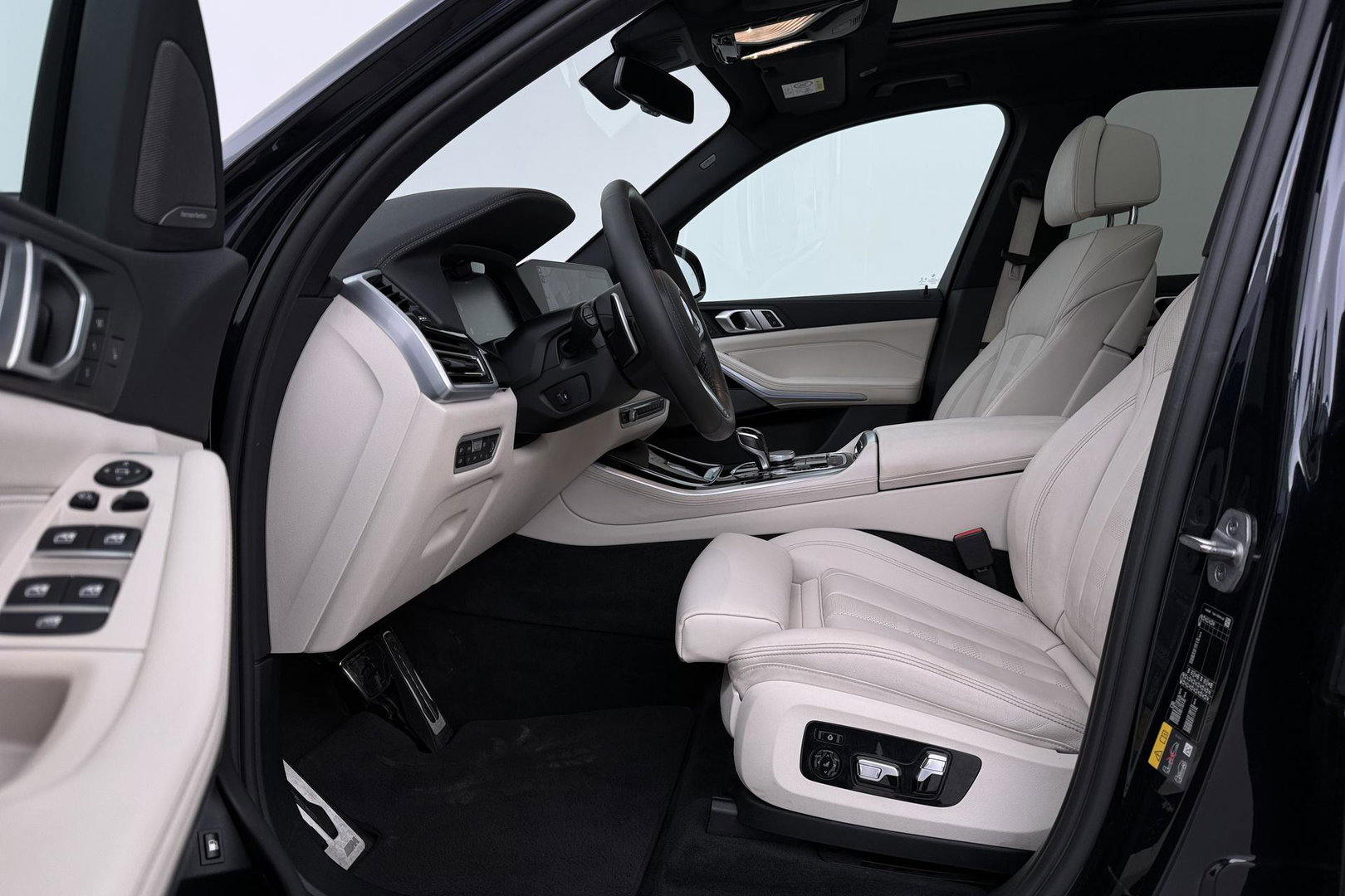 BMW X5 xDrive45e High Executive | Luchtvering | Harman/Kardon | Panoramadak | Head-Up | Trekhaak | 360° Camera | Laser LED | Comfortstoelen | 22 Inch