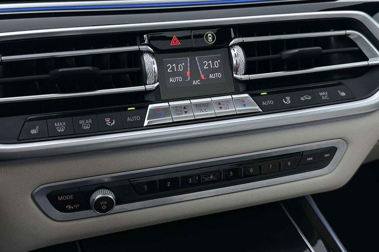BMW X5 xDrive45e High Executive | Luchtvering | Harman/Kardon | Panoramadak | Head-Up | Trekhaak | 360° Camera | Laser LED | Comfortstoelen | 22 Inch