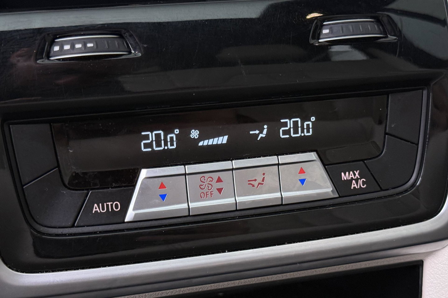 BMW X5 xDrive45e High Executive | Luchtvering | Harman/Kardon | Panoramadak | Head-Up | Trekhaak | 360° Camera | Laser LED | Comfortstoelen | 22 Inch