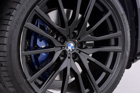 BMW X5 xDrive45e High Executive | Luchtvering | Harman/Kardon | Panoramadak | Head-Up | Trekhaak | 360° Camera | Laser LED | Comfortstoelen | 22 Inch