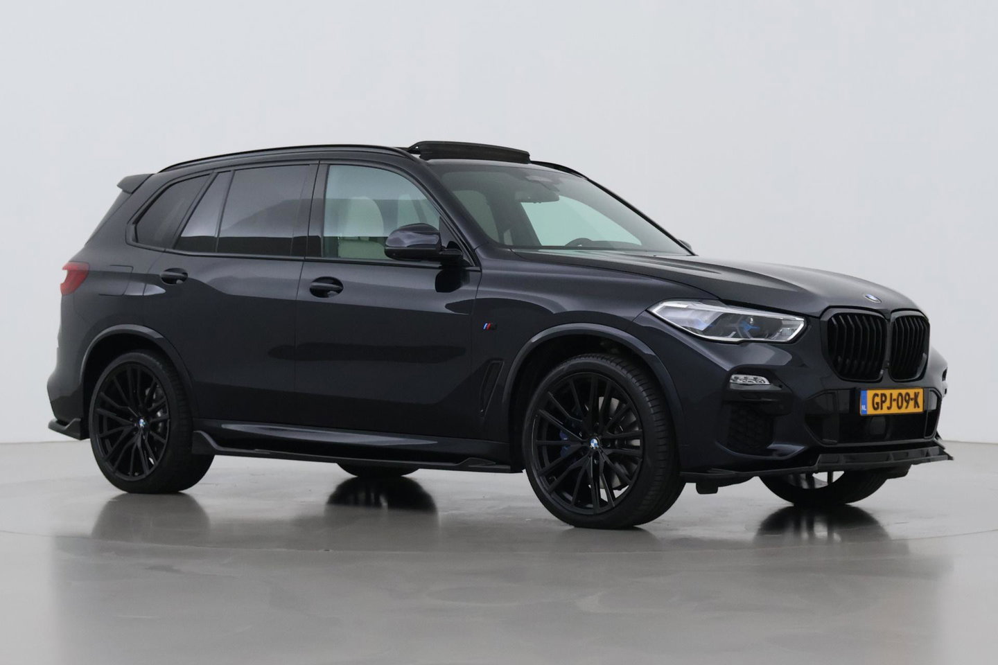 BMW X5 xDrive45e High Executive | Luchtvering | Harman/Kardon | Panoramadak | Head-Up | Trekhaak | 360° Camera | Laser LED | Comfortstoelen | 22 Inch