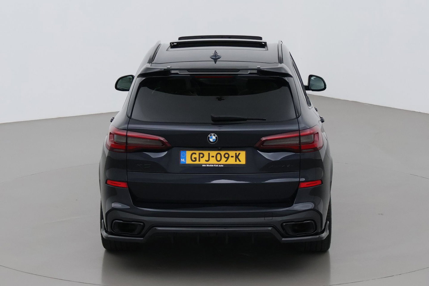 BMW X5 xDrive45e High Executive | Luchtvering | Harman/Kardon | Panoramadak | Head-Up | Trekhaak | 360° Camera | Laser LED | Comfortstoelen | 22 Inch