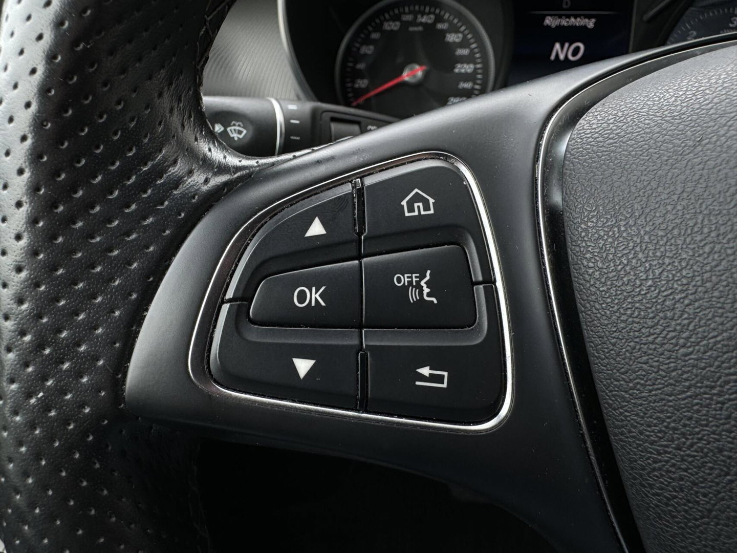 Mercedes-Benz V-Klasse 250d Lang Avantgarde DC MARGE Leer 360° Navi Cruise
