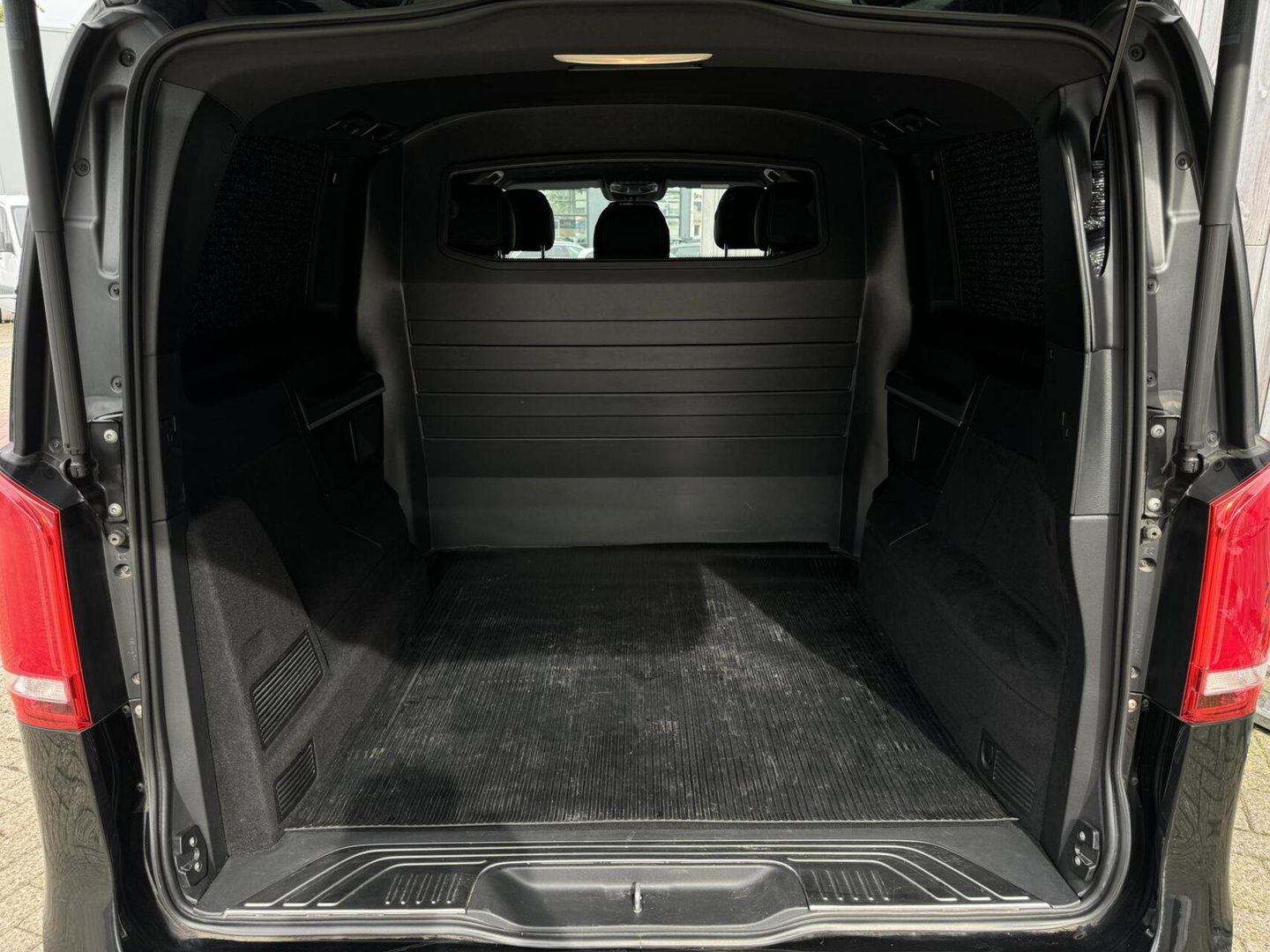 Mercedes-Benz V-Klasse 250d Lang Avantgarde DC MARGE Leer 360° Navi Cruise