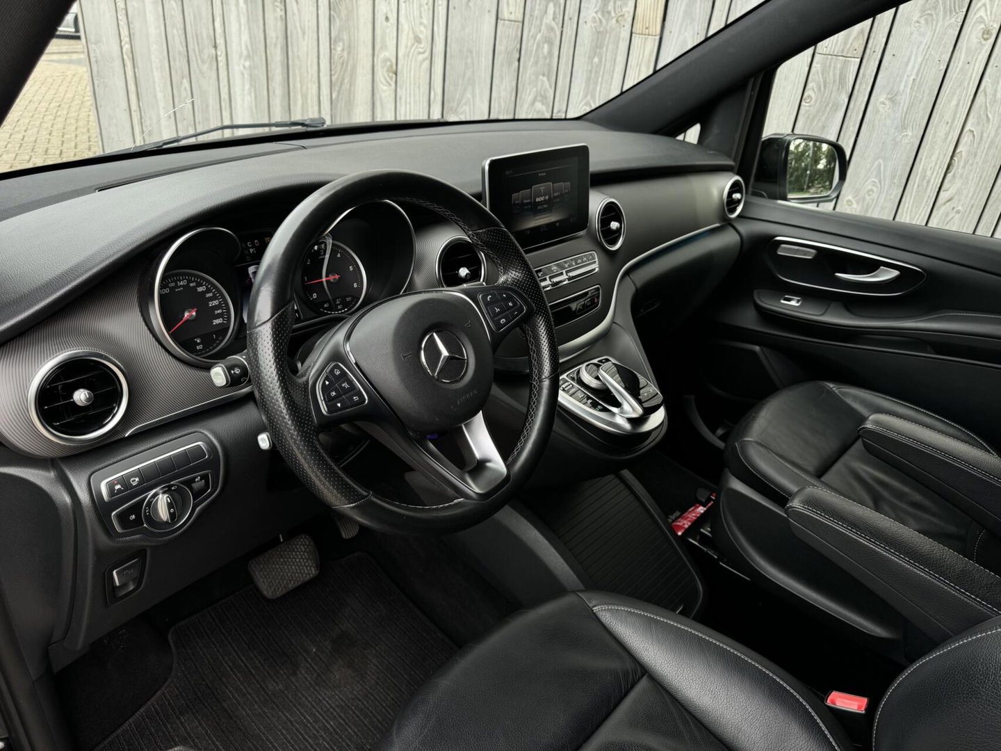 Mercedes-Benz V-Klasse 250d Lang Avantgarde DC MARGE Leer 360° Navi Cruise