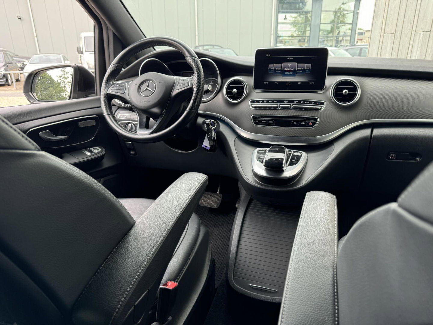 Mercedes-Benz V-Klasse 250d Lang Avantgarde DC MARGE Leer 360° Navi Cruise