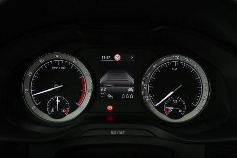 Škoda Kodiaq 1.5 TSI Business Edition Plus | Panoramadak | Trekhaak | 360° Camera | Canton | Travel Assist | Keyless | Stoel+Stuurverwarming | ACC