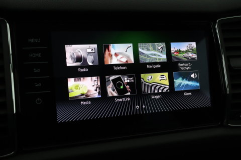 Škoda Kodiaq 1.5 TSI Business Edition Plus | Panoramadak | Trekhaak | 360° Camera | Canton | Travel Assist | Keyless | Stoel+Stuurverwarming | ACC