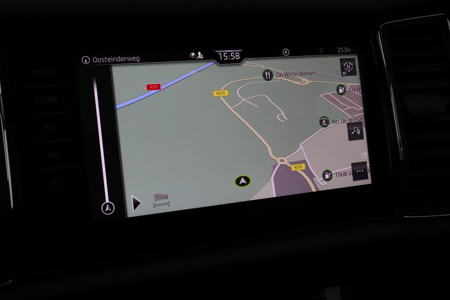 Škoda Kodiaq 1.5 TSI Business Edition Plus | Panoramadak | Trekhaak | 360° Camera | Canton | Travel Assist | Keyless | Stoel+Stuurverwarming | ACC