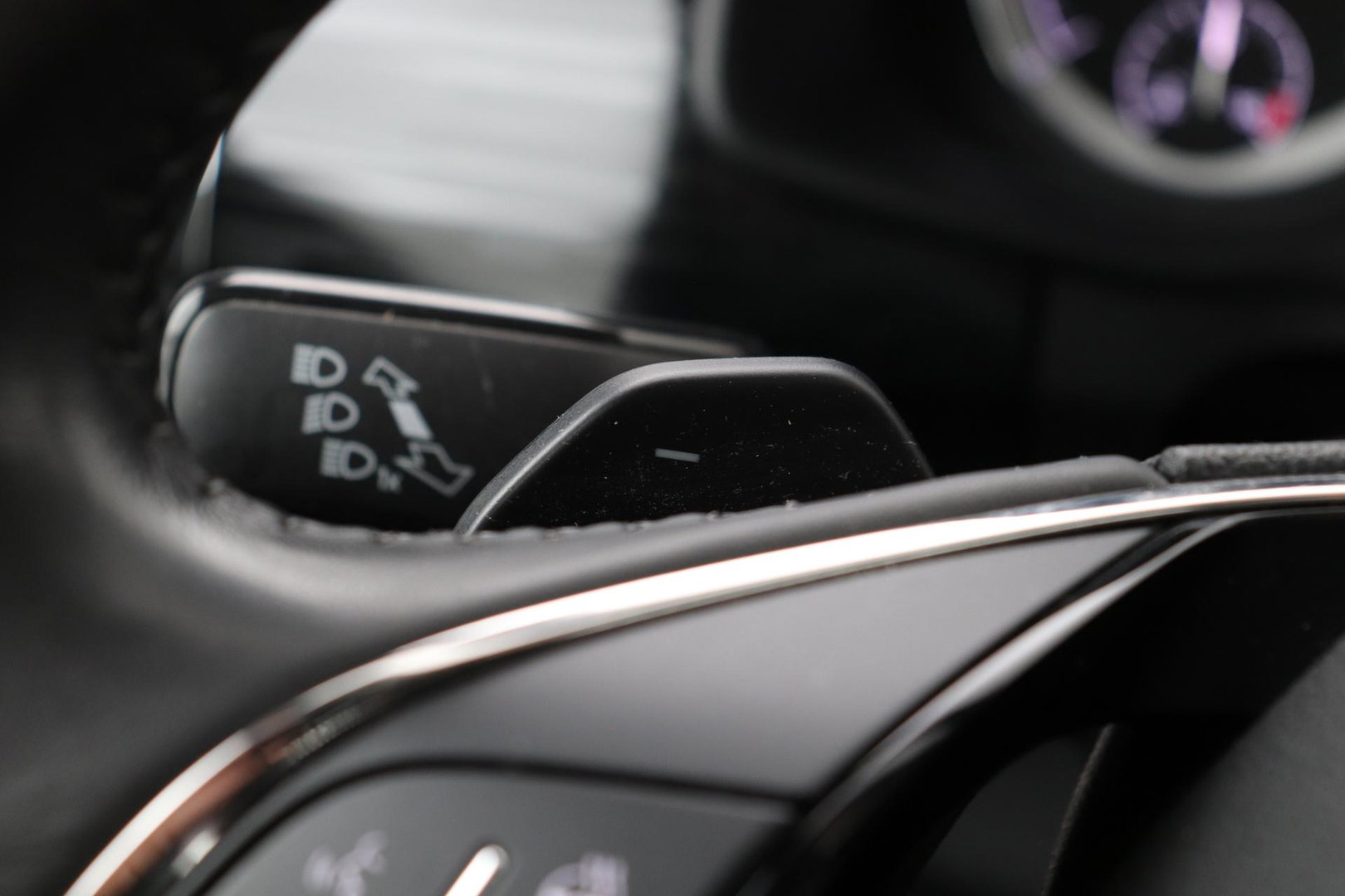 Škoda Kodiaq 1.5 TSI Business Edition Plus | Panoramadak | Trekhaak | 360° Camera | Canton | Travel Assist | Keyless | Stoel+Stuurverwarming | ACC