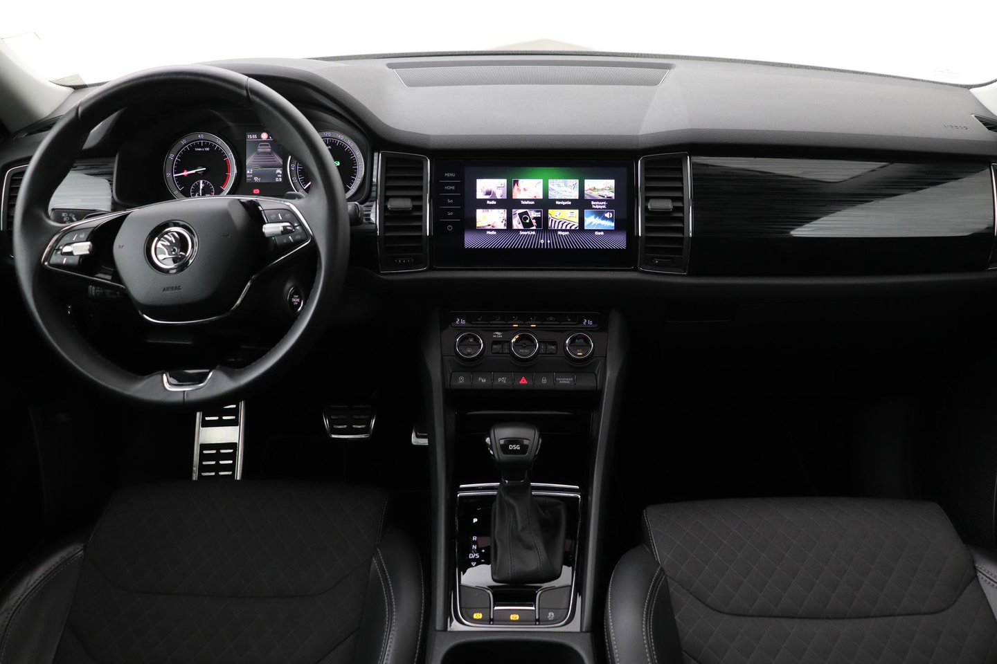 Škoda Kodiaq 1.5 TSI Business Edition Plus | Panoramadak | Trekhaak | 360° Camera | Canton | Travel Assist | Keyless | Stoel+Stuurverwarming | ACC