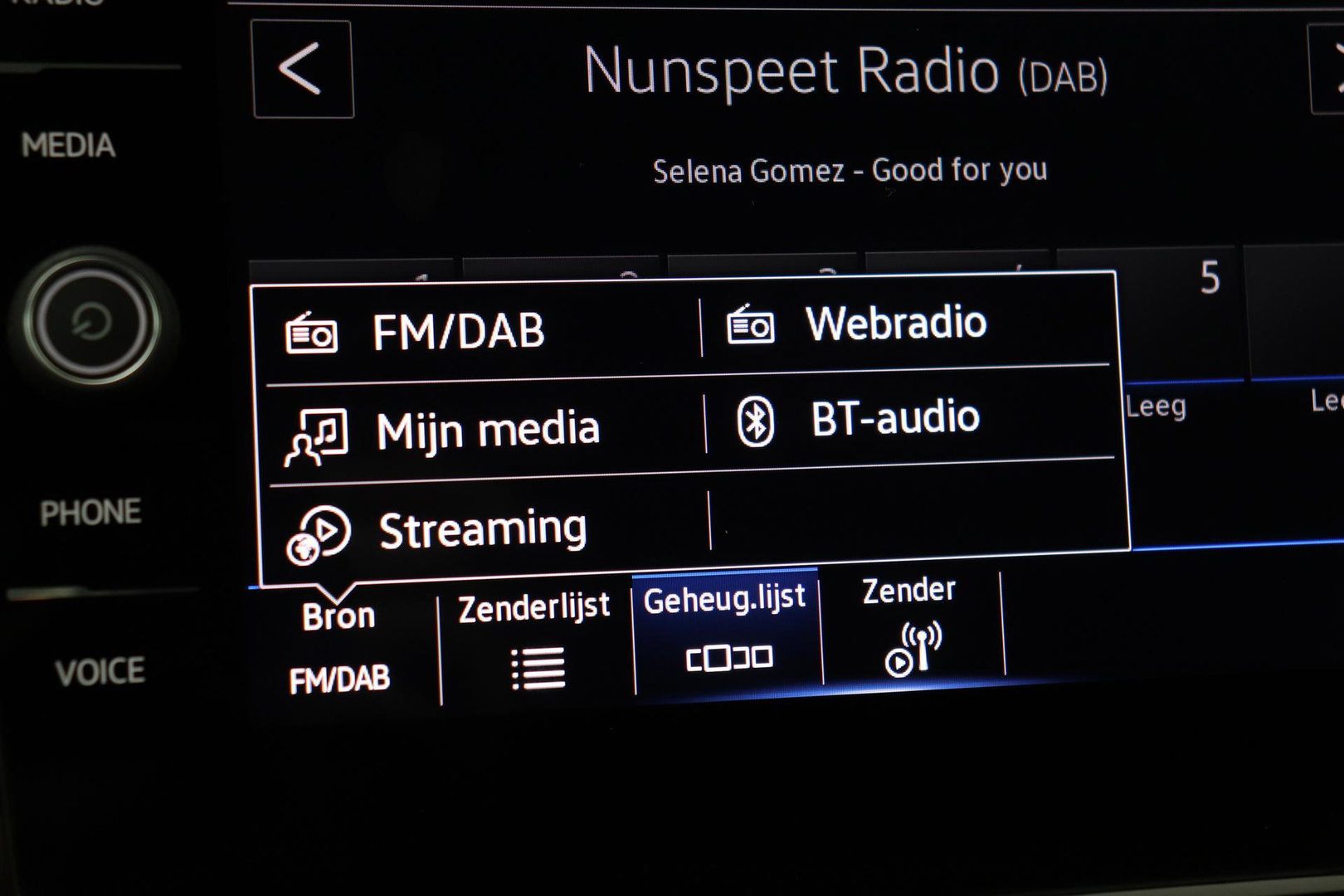 Volkswagen Taigo 1.0 TSI Life | ACC | Travel Assist | Navigatie | LED | App-Connect | DAB+