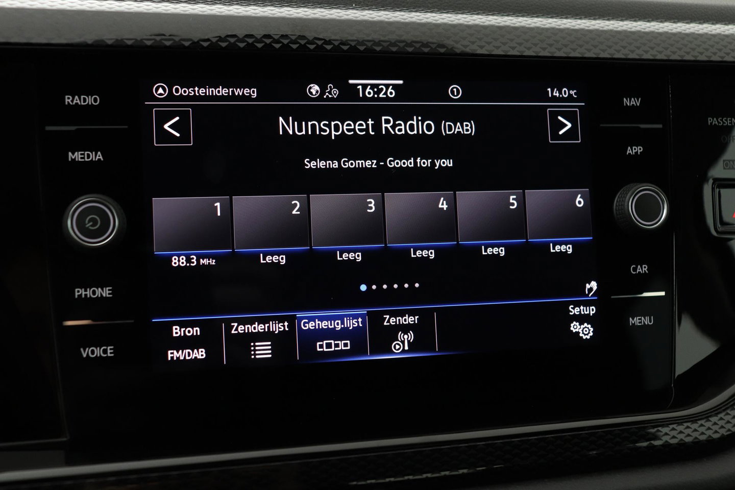 Volkswagen Taigo 1.0 TSI Life | ACC | Travel Assist | Navigatie | LED | App-Connect | DAB+