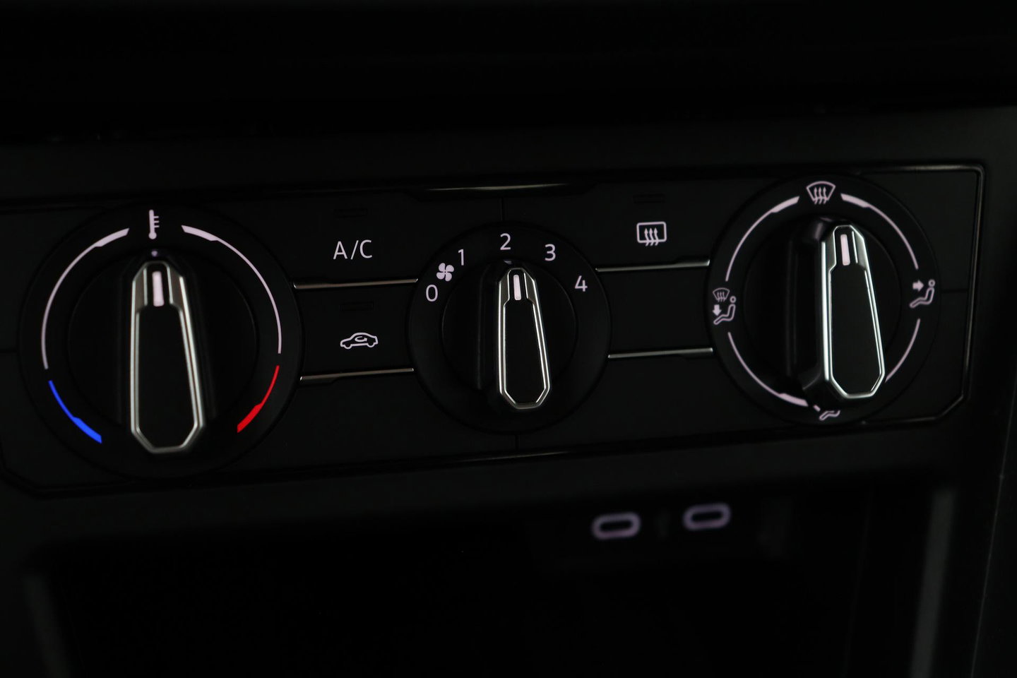Volkswagen Taigo 1.0 TSI Life | ACC | Travel Assist | Navigatie | LED | App-Connect | DAB+