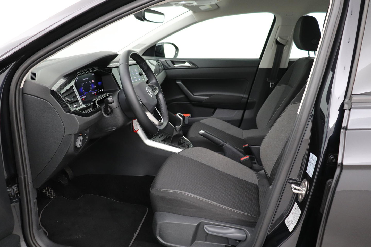 Volkswagen Taigo 1.0 TSI Life | ACC | Travel Assist | Navigatie | LED | App-Connect | DAB+