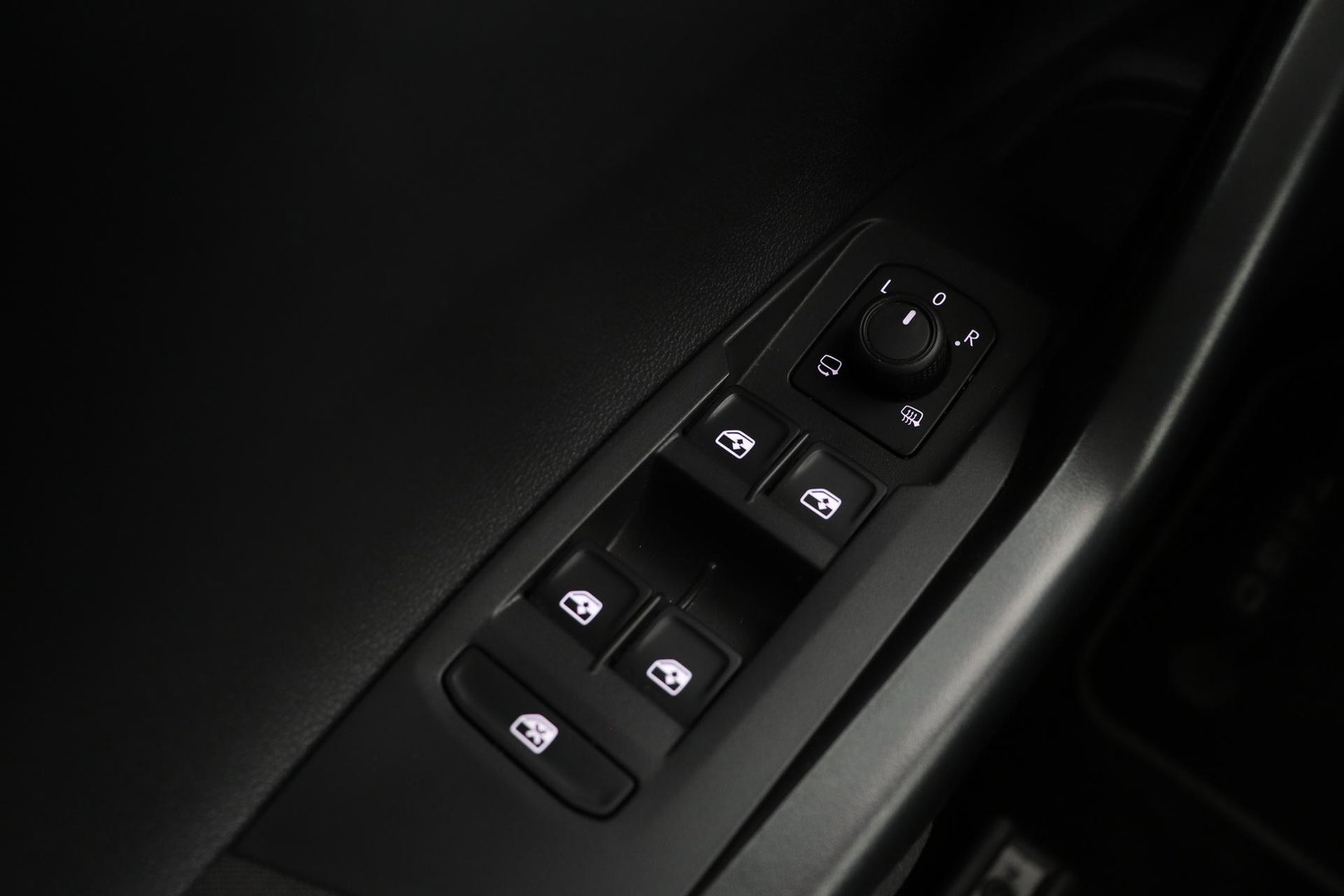 Volkswagen Taigo 1.0 TSI Life | ACC | Travel Assist | Navigatie | LED | App-Connect | DAB+