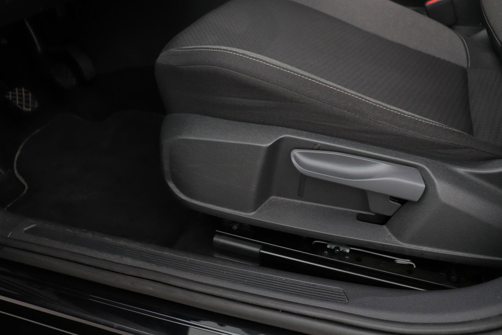 Volkswagen Taigo 1.0 TSI Life | ACC | Travel Assist | Navigatie | LED | App-Connect | DAB+