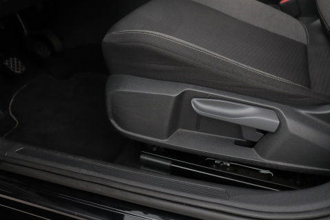 Volkswagen Taigo 1.0 TSI Life | ACC | Travel Assist | Navigatie | LED | App-Connect | DAB+