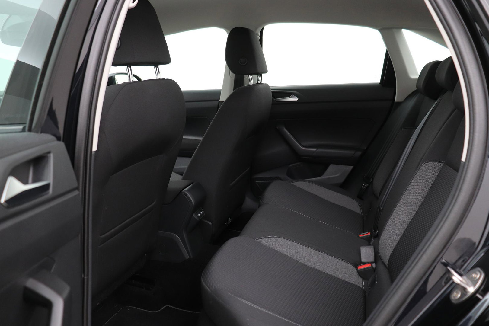 Volkswagen Taigo 1.0 TSI Life | ACC | Travel Assist | Navigatie | LED | App-Connect | DAB+
