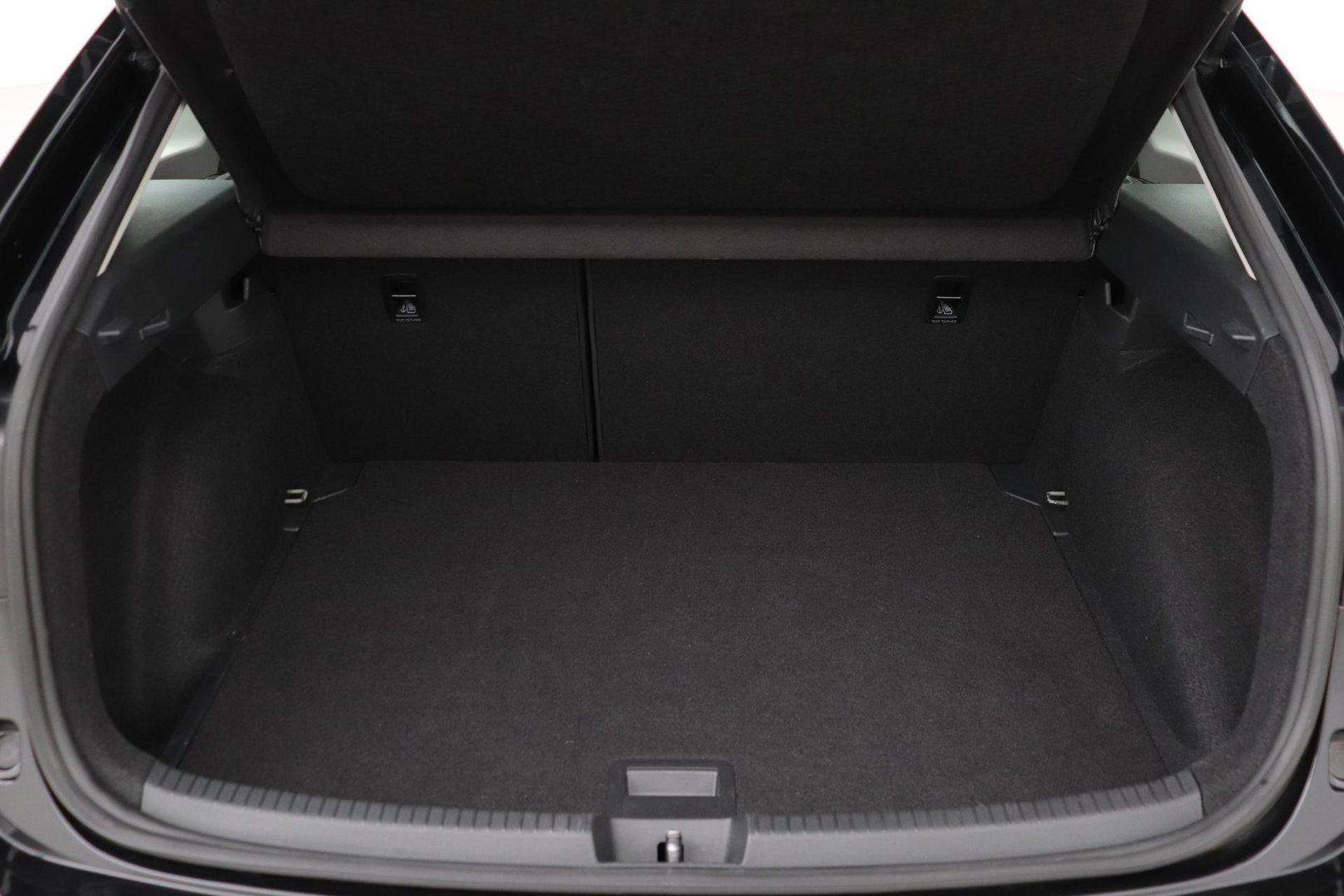 Volkswagen Taigo 1.0 TSI Life | ACC | Travel Assist | Navigatie | LED | App-Connect | DAB+