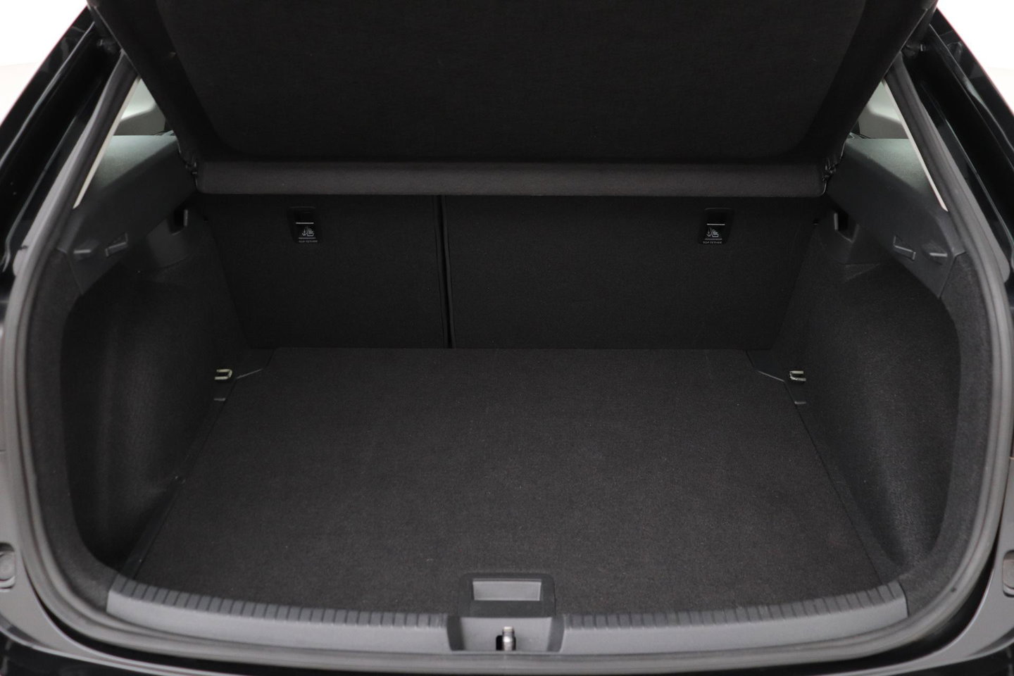 Volkswagen Taigo 1.0 TSI Life | ACC | Travel Assist | Navigatie | LED | App-Connect | DAB+