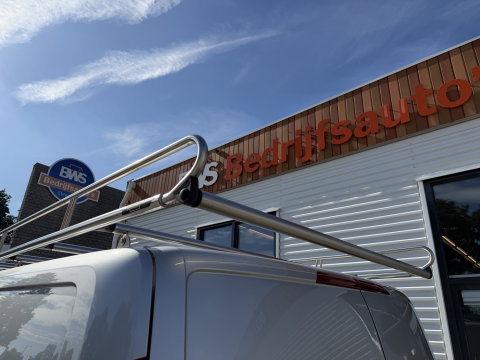 Ford Transit Custom 280 2.0 TDCI L1H1 Trend / euro 6 / bpm vrij / vaste prijs rijklaar € 13.950 ex btw / wordt afgeleverd met nieuwe distributie riem / airco / cruise / camera / imperial
