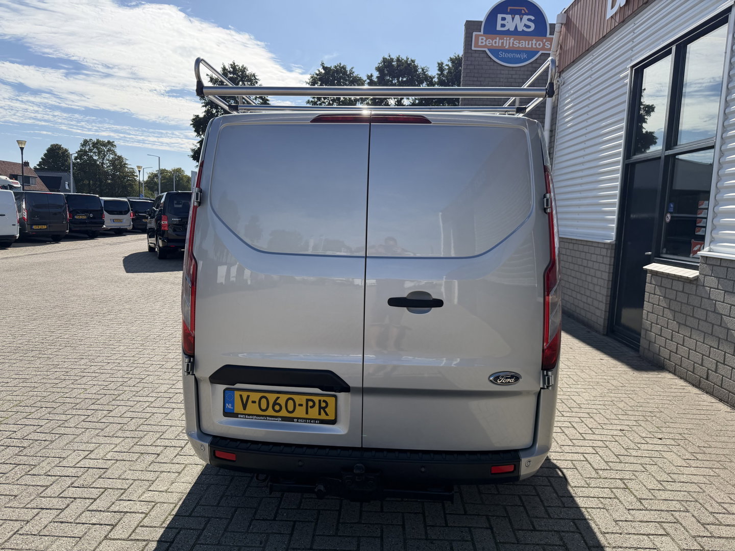 Ford Transit Custom 280 2.0 TDCI L1H1 Trend / euro 6 / bpm vrij / vaste prijs rijklaar € 13.950 ex btw / wordt afgeleverd met nieuwe distributie riem / airco / cruise / camera / imperial