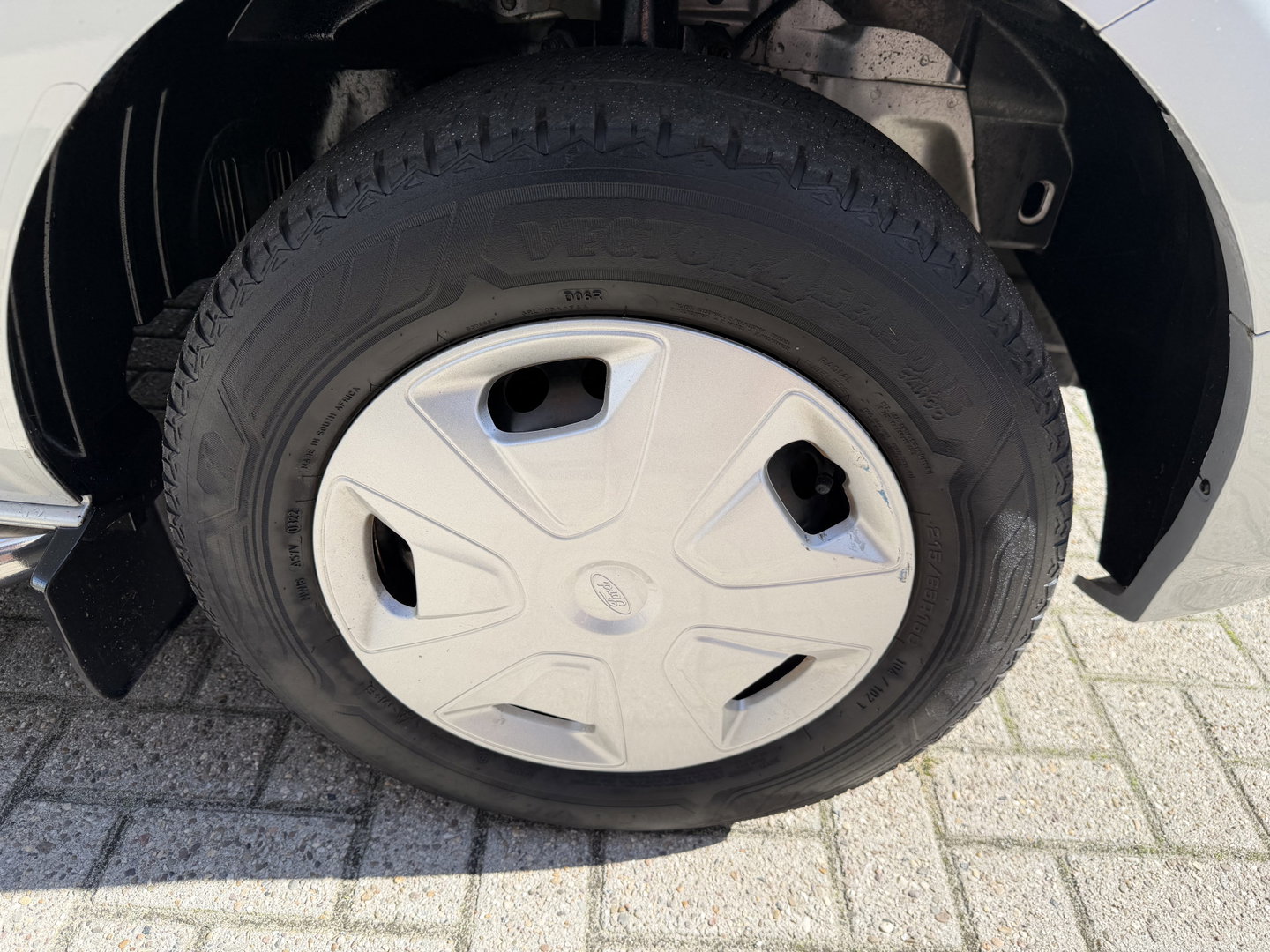 Ford Transit Custom 280 2.0 TDCI L1H1 Trend / euro 6 / bpm vrij / vaste prijs rijklaar € 13.950 ex btw / wordt afgeleverd met nieuwe distributie riem / airco / cruise / camera / imperial