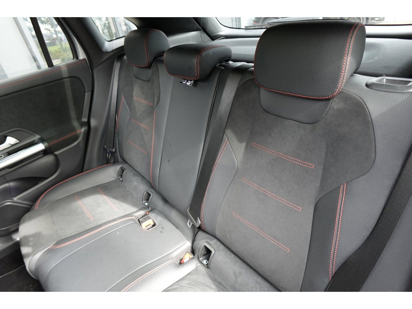 Mercedes-Benz GLA 220 d PANO KEYLESS CAM