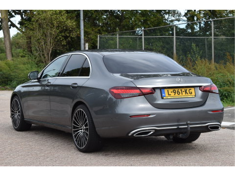 Mercedes-Benz E-Klasse 200 Exclusive Line Advantage Facelift | Afn.trekhaak | Camera | Sfeerverlichting | Carplay | Virtual cockpit | Stoelverwarming | LED