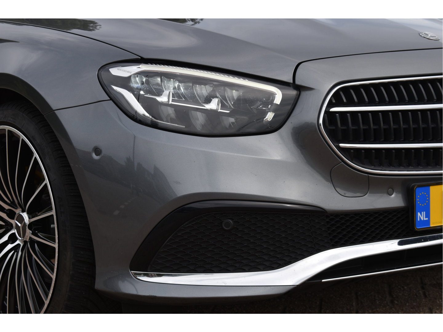 Mercedes-Benz E-Klasse 200 Exclusive Line Advantage Facelift | Afn.trekhaak | Camera | Sfeerverlichting | Carplay | Virtual cockpit | Stoelverwarming | LED