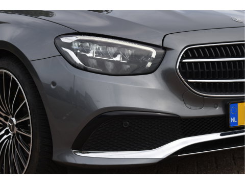 Mercedes-Benz E-Klasse 200 Exclusive Line Advantage Facelift | Afn.trekhaak | Camera | Sfeerverlichting | Carplay | Virtual cockpit | Stoelverwarming | LED