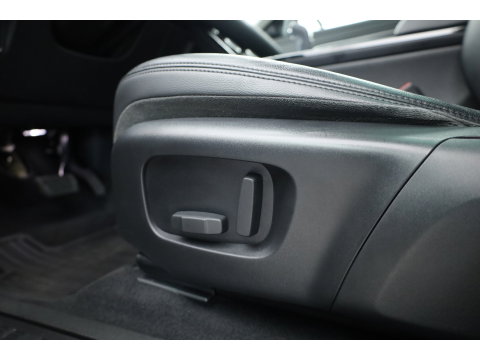 Land Rover Range Rover Evoque 1.5 P300e AWD S | Rijklaar! | Pano | Leder | Cruise Contr. | Camera | Apple CarPlay | Led | Stoelverw. | All Season