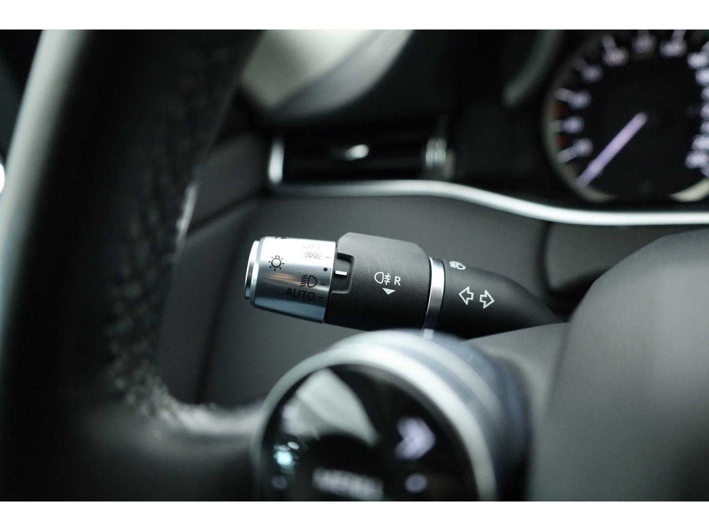 Land Rover Range Rover Evoque 1.5 P300e AWD S | Rijklaar! | Pano | Leder | Cruise Contr. | Camera | Apple CarPlay | Led | Stoelverw. | All Season