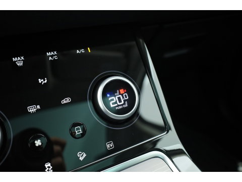Land Rover Range Rover Evoque 1.5 P300e AWD S | Rijklaar! | Pano | Leder | Cruise Contr. | Camera | Apple CarPlay | Led | Stoelverw. | All Season