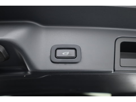 Land Rover Range Rover Evoque 1.5 P300e AWD S | Rijklaar! | Pano | Leder | Cruise Contr. | Camera | Apple CarPlay | Led | Stoelverw. | All Season
