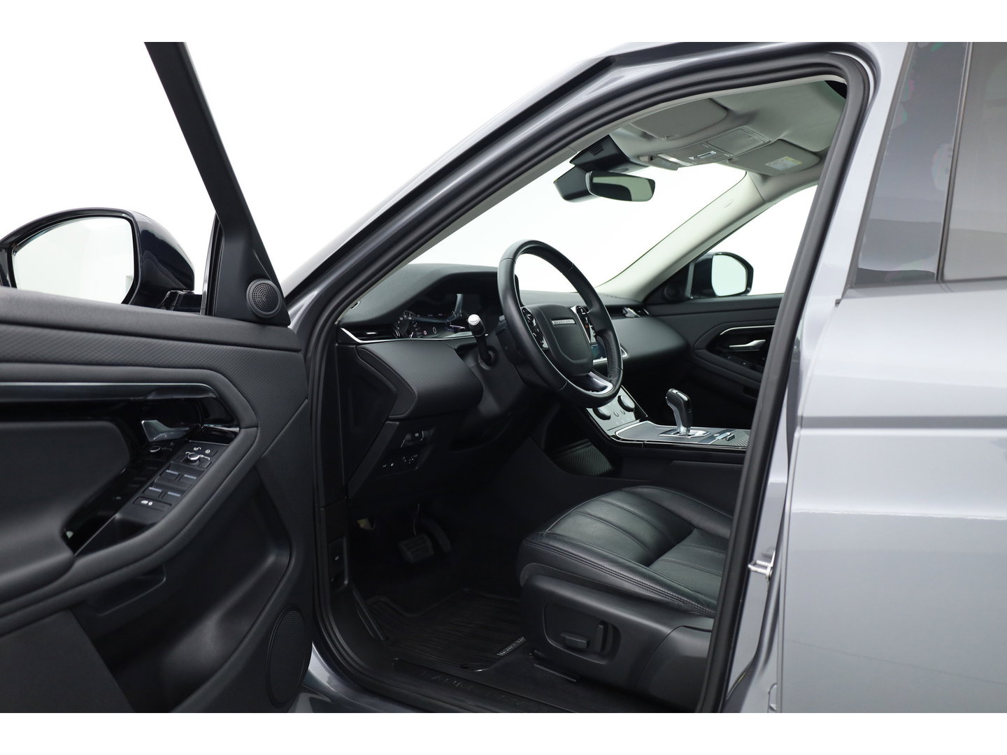 Land Rover Range Rover Evoque 1.5 P300e AWD S | Rijklaar! | Pano | Leder | Cruise Contr. | Camera | Apple CarPlay | Led | Stoelverw. | All Season