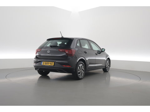 Volkswagen Polo 1.0 TSI Life Business | Orgi. NL | Rijklaar! | Apple CarPlay | Adapt. Cruise | Stoelverw. | PDC | Navi