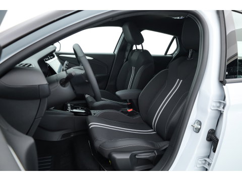 Opel Corsa 1.2 Turbo Hybrid GS 110pk!! | Rijklaar! | Camera | Apple CarPlay & Android Auto | DAB | Stoel-Stuurverw.