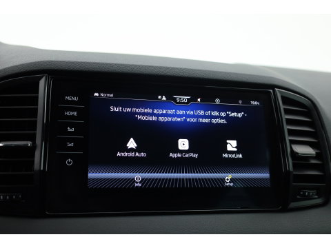 Škoda Karoq 1.5 TSI ACT Sportline | Leder | Elek. Trekhaak | Standkachel | 19'' | Camera | 4x Stoel- Stuurverw. | Apple CarPlay | Digi. Cockpit