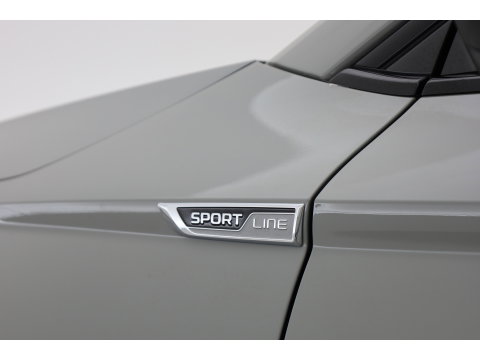 Škoda Karoq 1.5 TSI ACT Sportline | Leder | Elek. Trekhaak | Standkachel | 19'' | Camera | 4x Stoel- Stuurverw. | Apple CarPlay | Digi. Cockpit