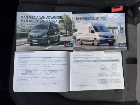 MAN eTGE Basis 36 kWh L3 H3 (2-Fase) {SoH-88%} Aut. *HEATPUMP | NAVI-FULLMAP | AIRCO | CRUISE | CAMERA | HEATED-ERGO-SEATS | PDC | DAB | WIFI | FULL-LED | 3-PERS |  CCS-FASTLOADER*
