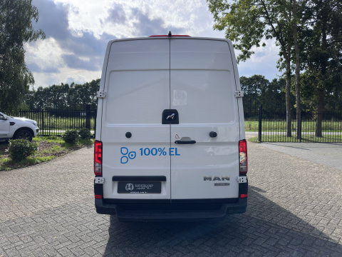 MAN eTGE Basis 36 kWh L3 H3 (2-Fase) {SoH-88%} Aut. *HEATPUMP | NAVI-FULLMAP | AIRCO | CRUISE | CAMERA | HEATED-ERGO-SEATS | PDC | DAB | WIFI | FULL-LED | 3-PERS |  CCS-FASTLOADER*