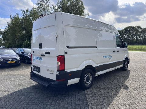 MAN eTGE Basis 36 kWh L3 H3 (2-Fase) {SoH-88%} Aut. *HEATPUMP | NAVI-FULLMAP | AIRCO | CRUISE | CAMERA | HEATED-ERGO-SEATS | PDC | DAB | WIFI | FULL-LED | 3-PERS |  CCS-FASTLOADER*