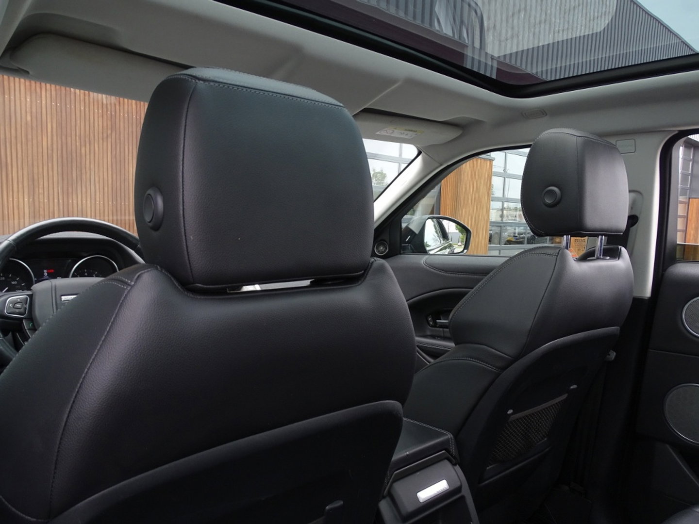 Land Rover Range Rover Evoque 2.0 240PK automaat / SE Dynamic / 2017
